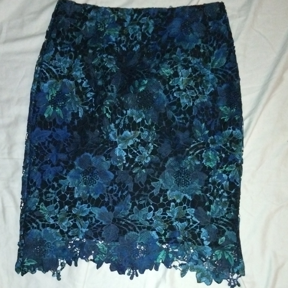 Tahari Blue Floral Lace Pencil Skirt